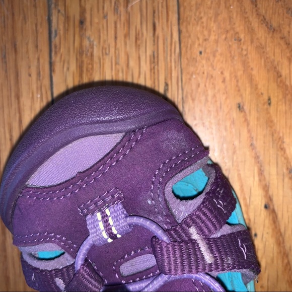 Girls Youth Keens - Picture 4 of 9